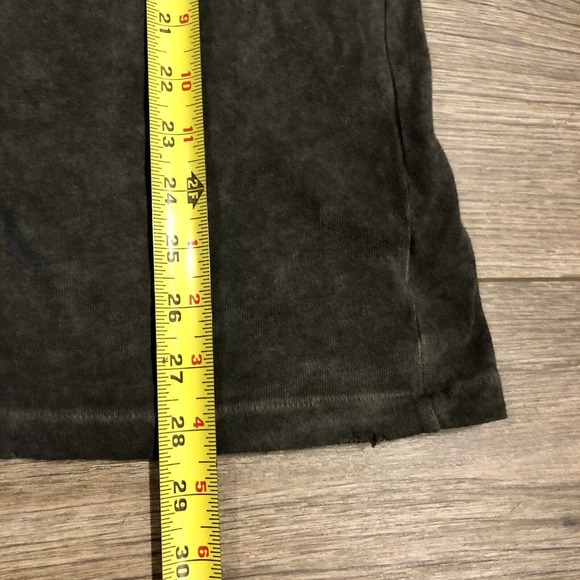 Peter Prince Collection NYC T-Shirt Medium Distressed Black Short Sleeve Pocket - Picture 6 of 12